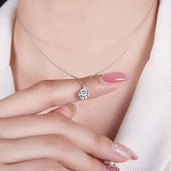 18K Gold Classic Four - claw Diamond Necklace - Purmina