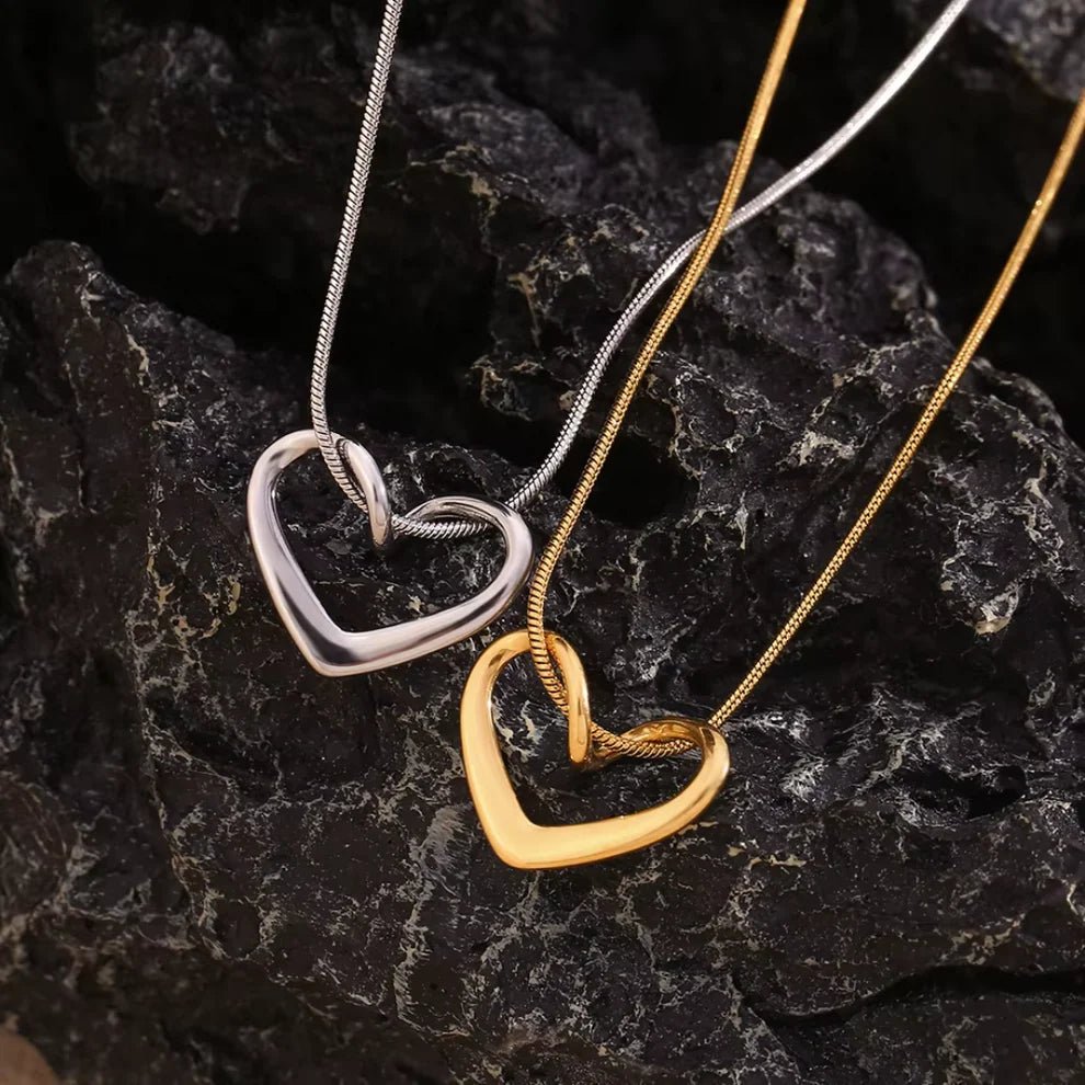 18k Gold Gold Love Heart Necklace - Purmina