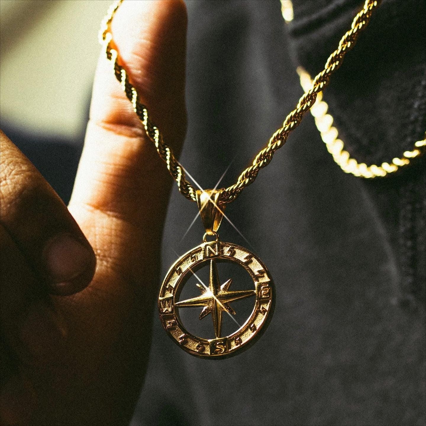 Stainless Steel Compass Circular Necklace - Purmina