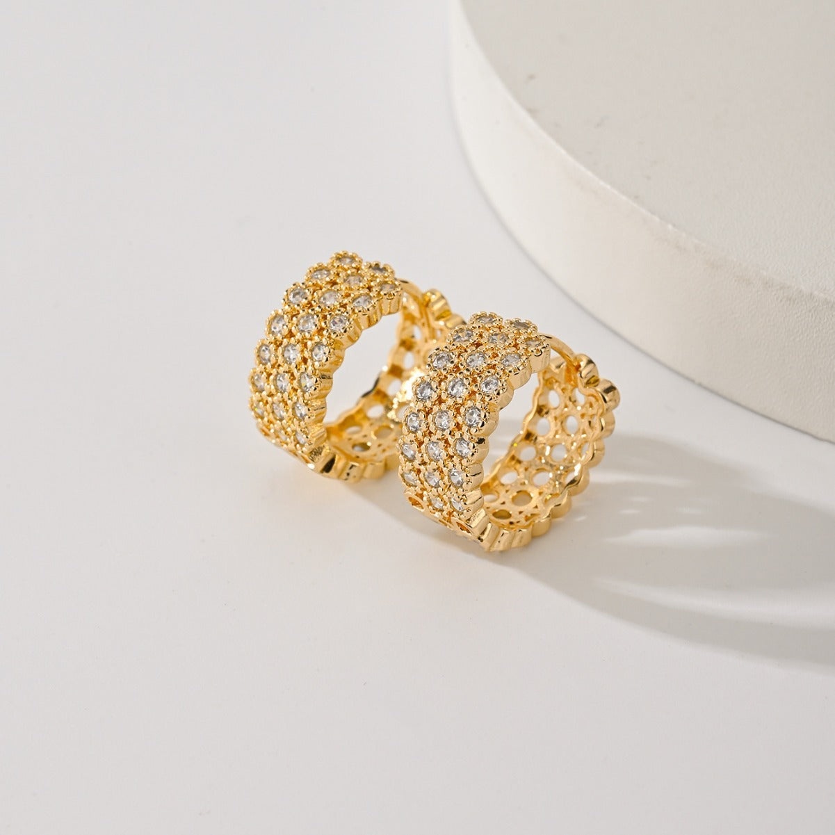 Gold Hoop Earrings with Crystals – Exquisite Women’s Fashion Jewelry