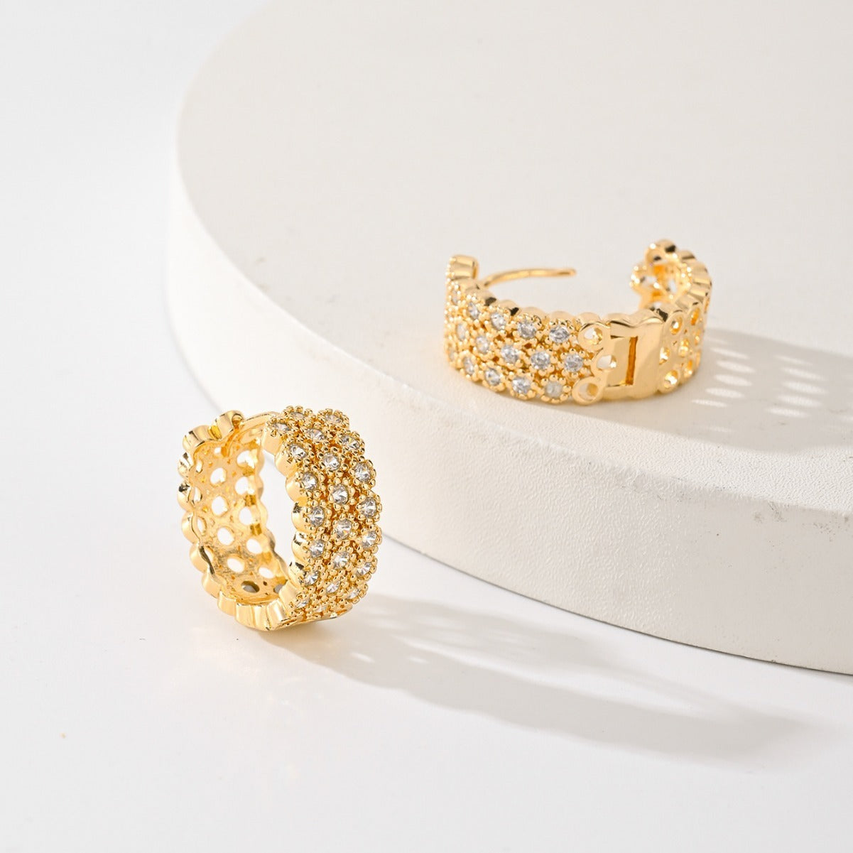 Gold Hoop Earrings with Crystals – Exquisite Women’s Fashion Jewelry