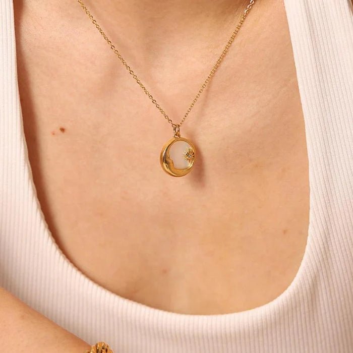 Popular Versatile Shell Moon Necklace - Purmina