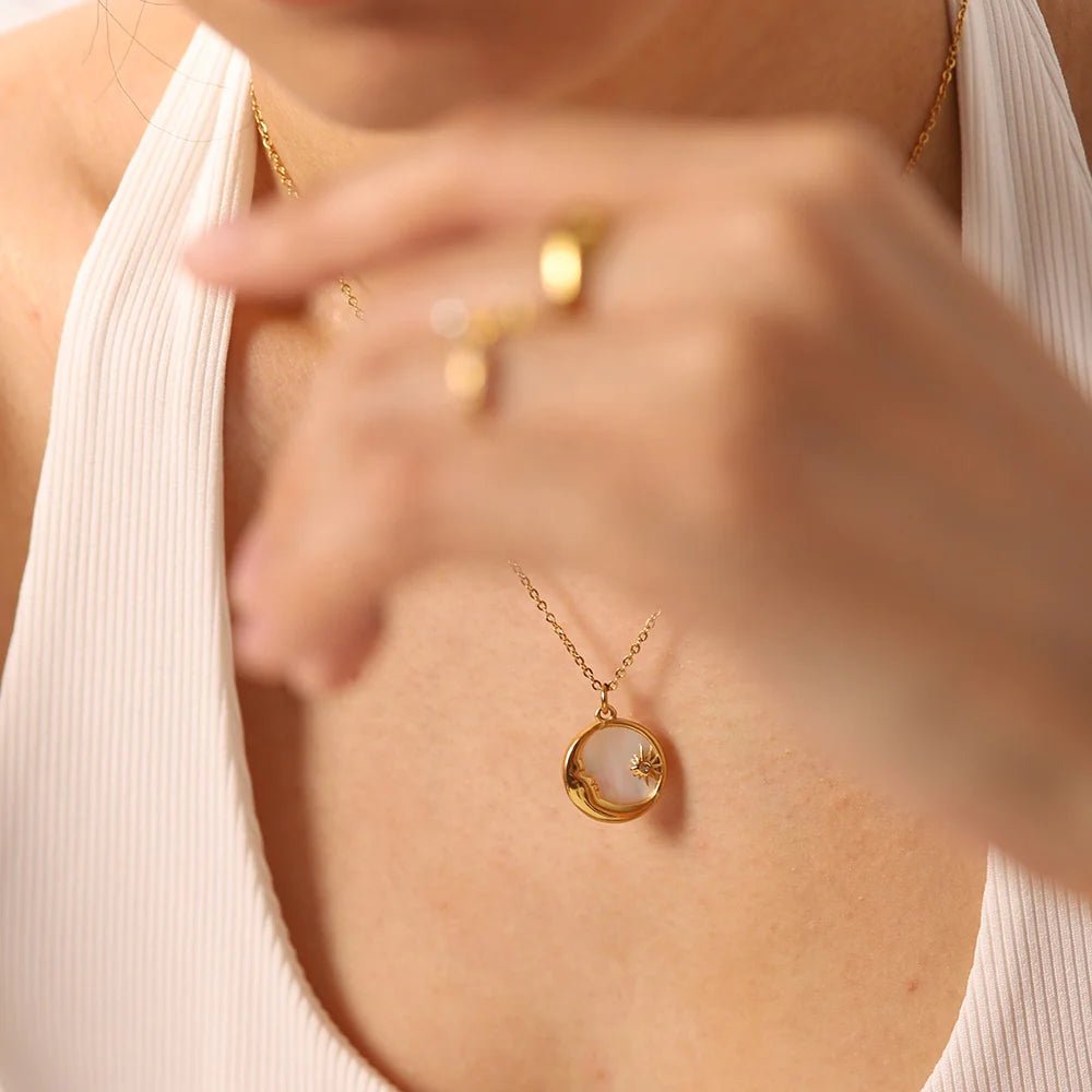 Popular Versatile Shell Moon Necklace - Purmina